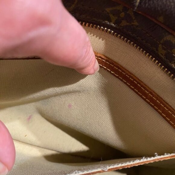 Authentic Vintage LOUIS VUITTON Reporter PM Monogram Canvas Crossbody Bag - Picture 14 of 16